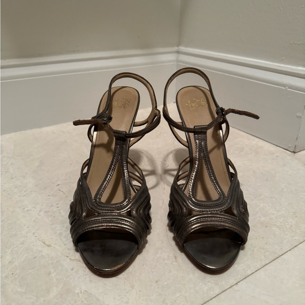 Joan and David Heels